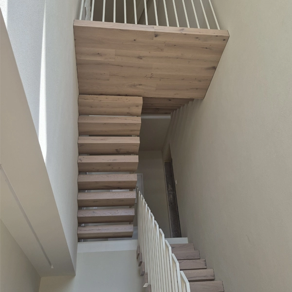 treppen_parkett_treppe_design_treppenstufen_holz_treppe_schwebend treppen_parkett_treppe_design_treppenstufen_holz_treppe_schwebend